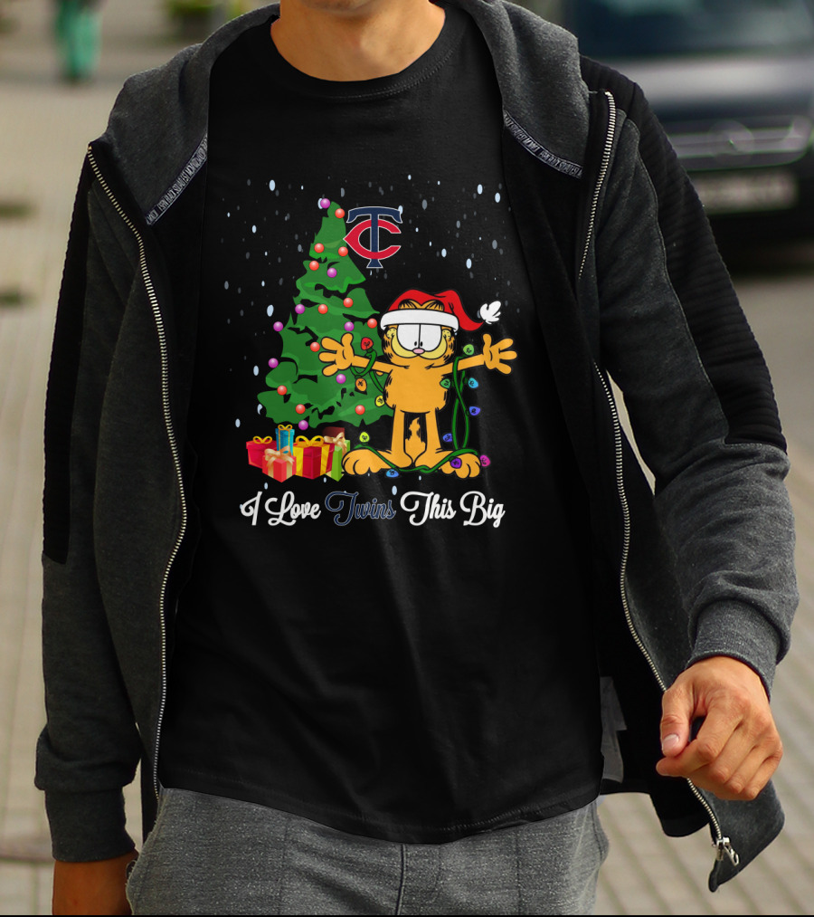 Minnesota Twins Baseball Xmas Garfield I Love Twins This Big Holiday Tree T-Shirt