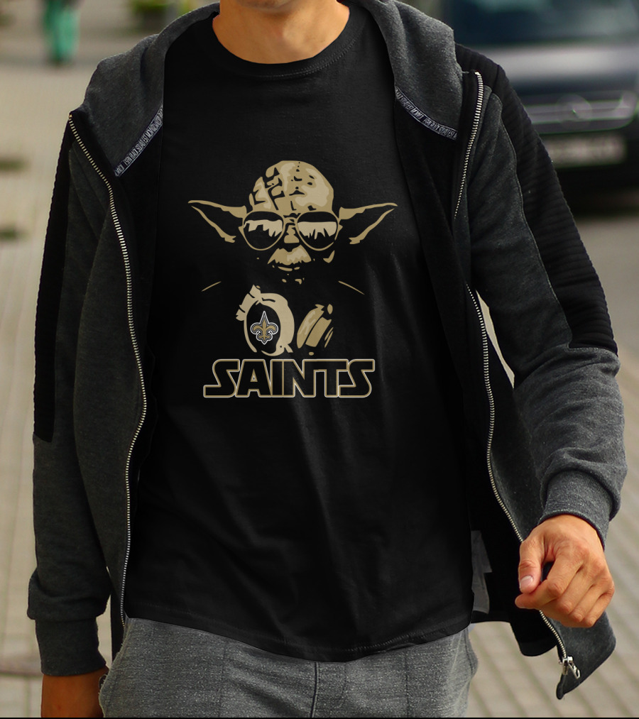 Yoda Wearing New Orleans Saints Logo Reflective Sunglasses With Star Wars Style Saints T-Shirt
