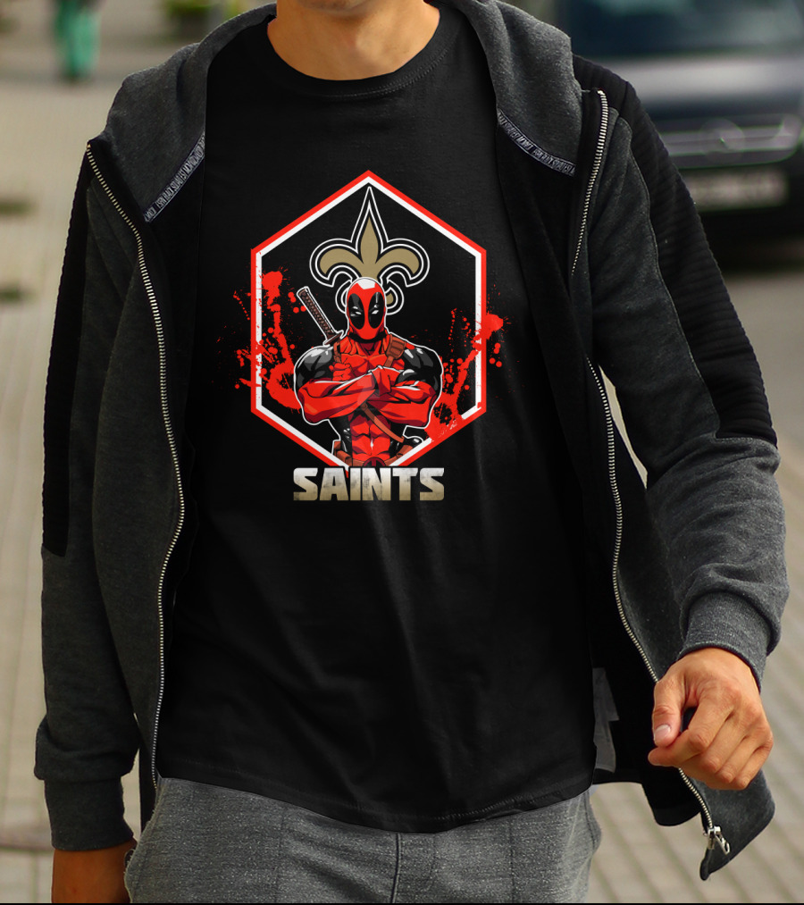Deadpool Saints Fleur-De-Lis Fan Crossover T-Shirt