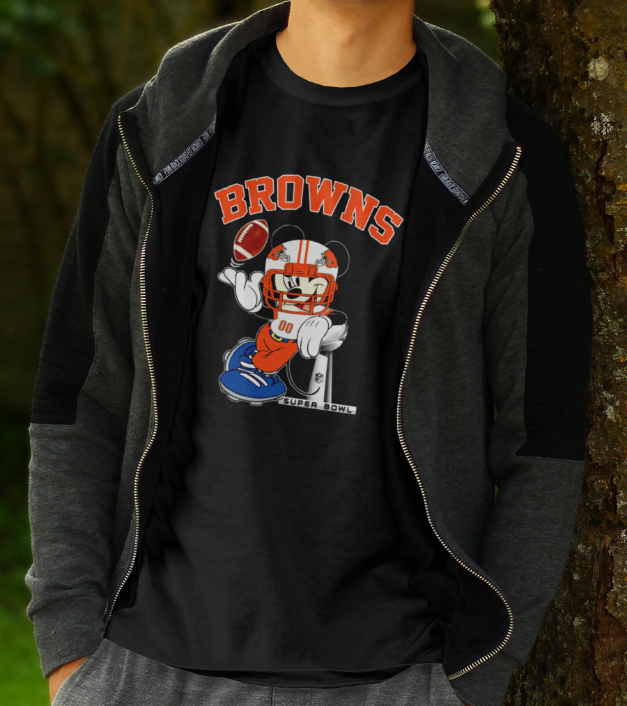 Browns Mickey Nfl Super Bowl Football T-Shirt