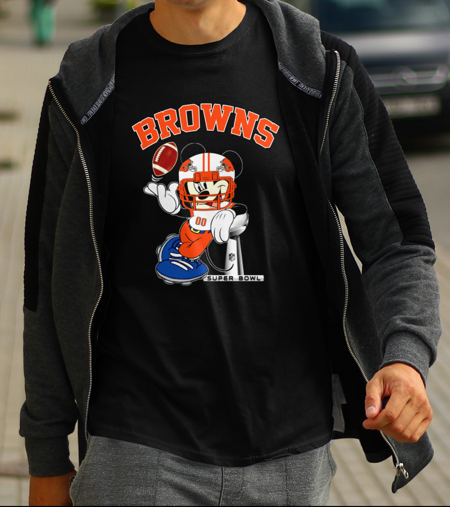 Browns Mickey Nfl Super Bowl Football T-Shirt