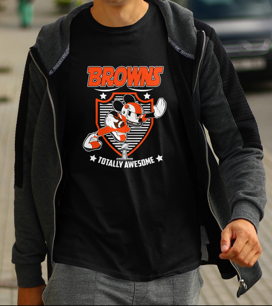 Browns Totally Awesome Mickey Football Shield T-Shirt