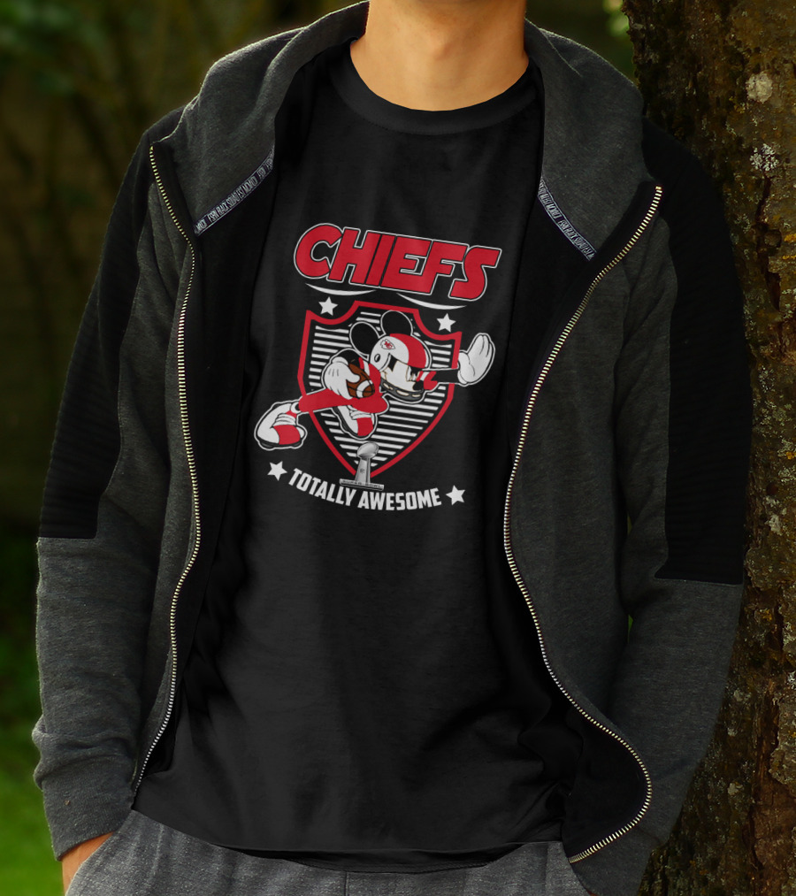 Chiefs Totally Awesome Football Character Badge T-Shirt