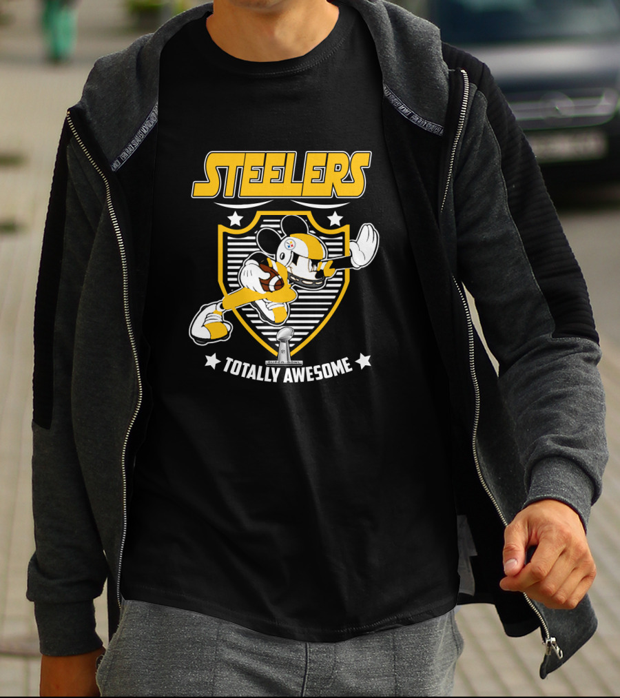 Steelers Totally Awesome Mickey Fans Running Football Theme T-Shirt
