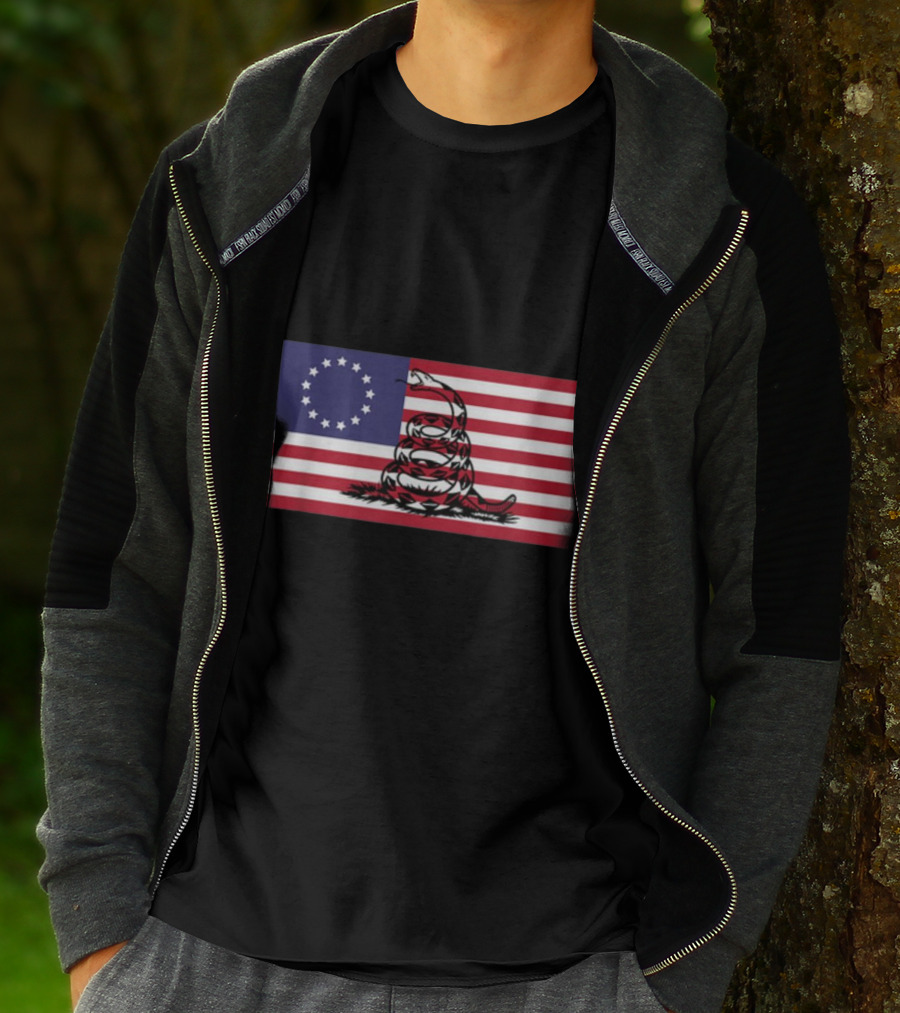 Betsy Ross Flag Combined With Gadsden Snake Icon 13 Star Colonial American Symbolism T-Shirt