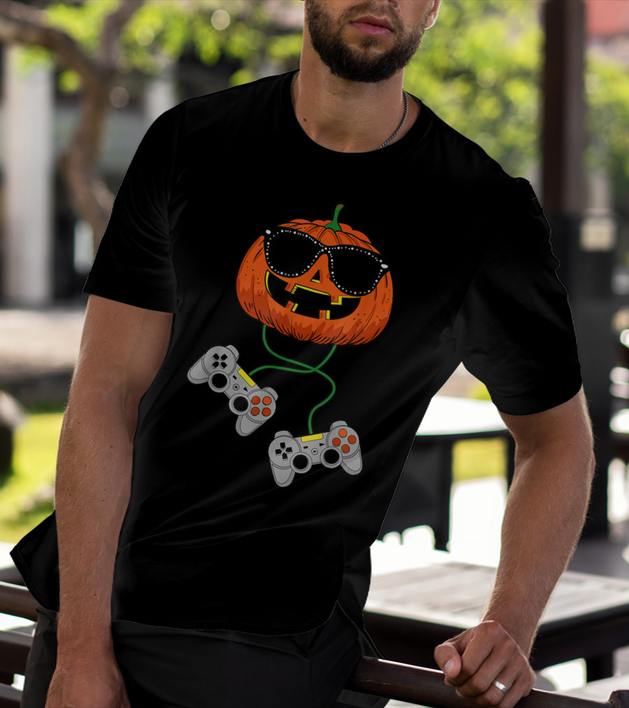 Halloween Jack O Lantern Gamer With Sunglasses And Game Controllers T-Shirt