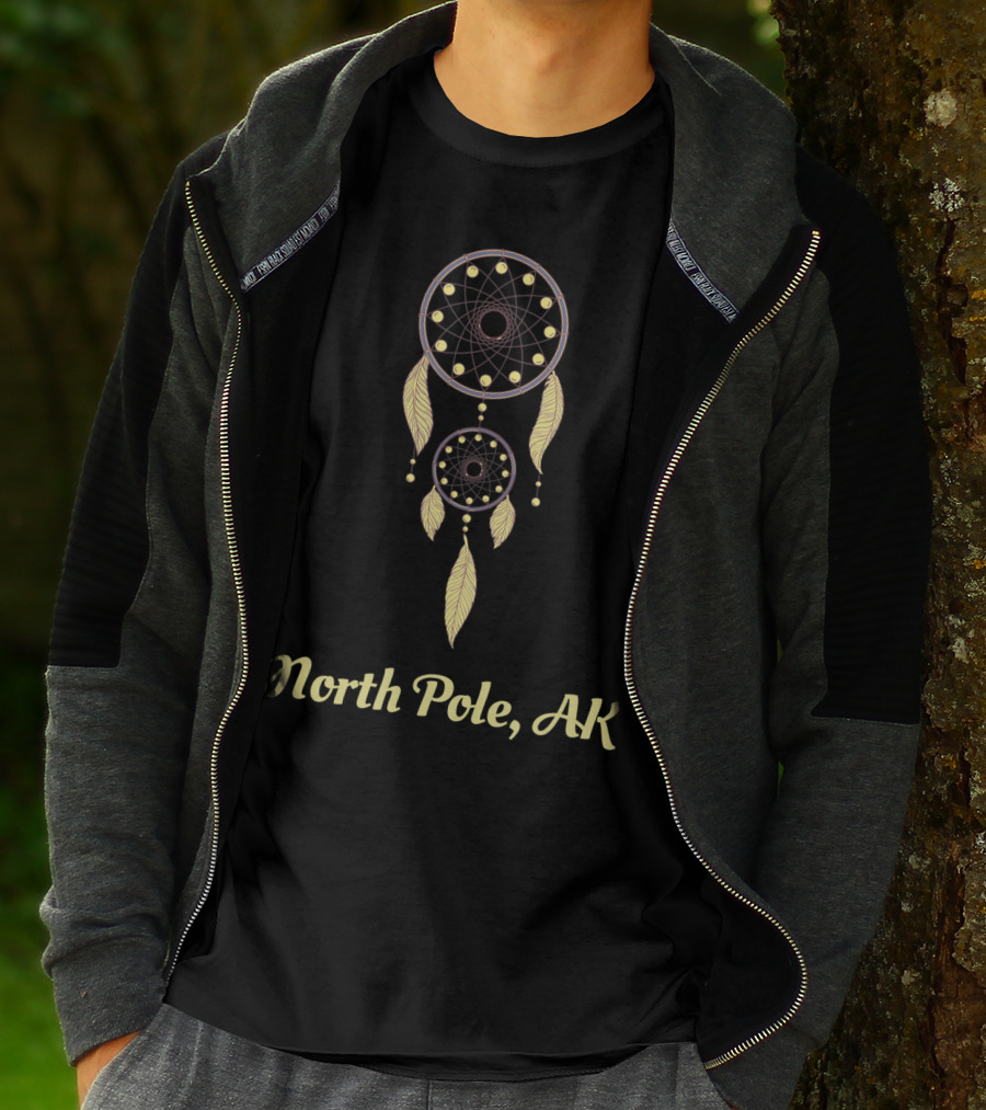 North Pole AK Dreamcatcher Native American Feathers Iconic T-Shirt