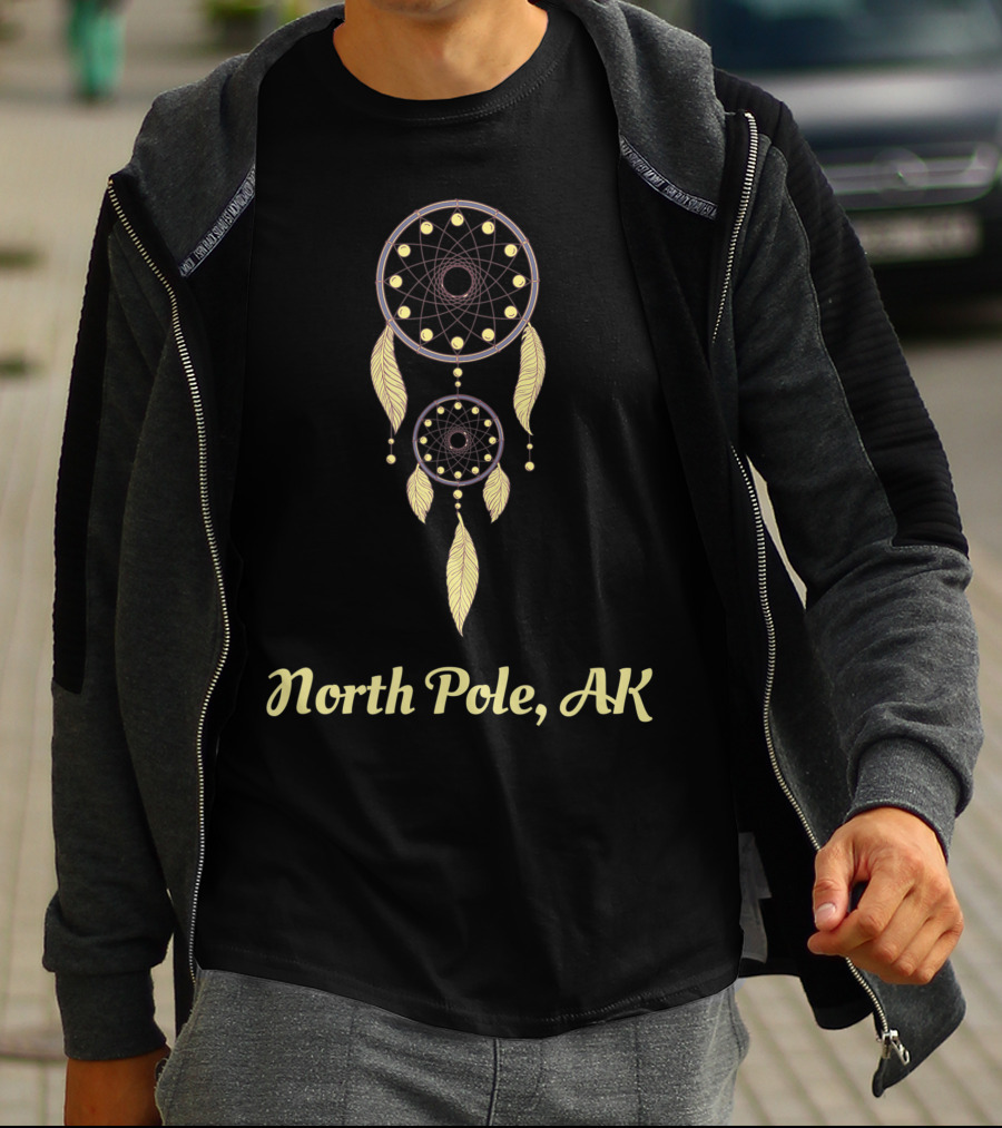 North Pole AK Dreamcatcher Native American Feathers Iconic T-Shirt