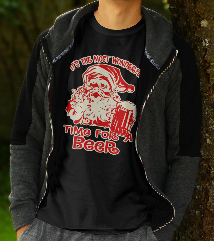 It's The Most Wonderful Time For A Beer Santa Holding Mug T-Shirt