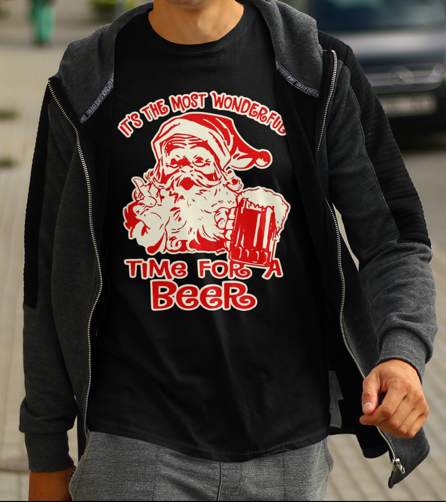 It's The Most Wonderful Time For A Beer Santa Holding Mug T-Shirt