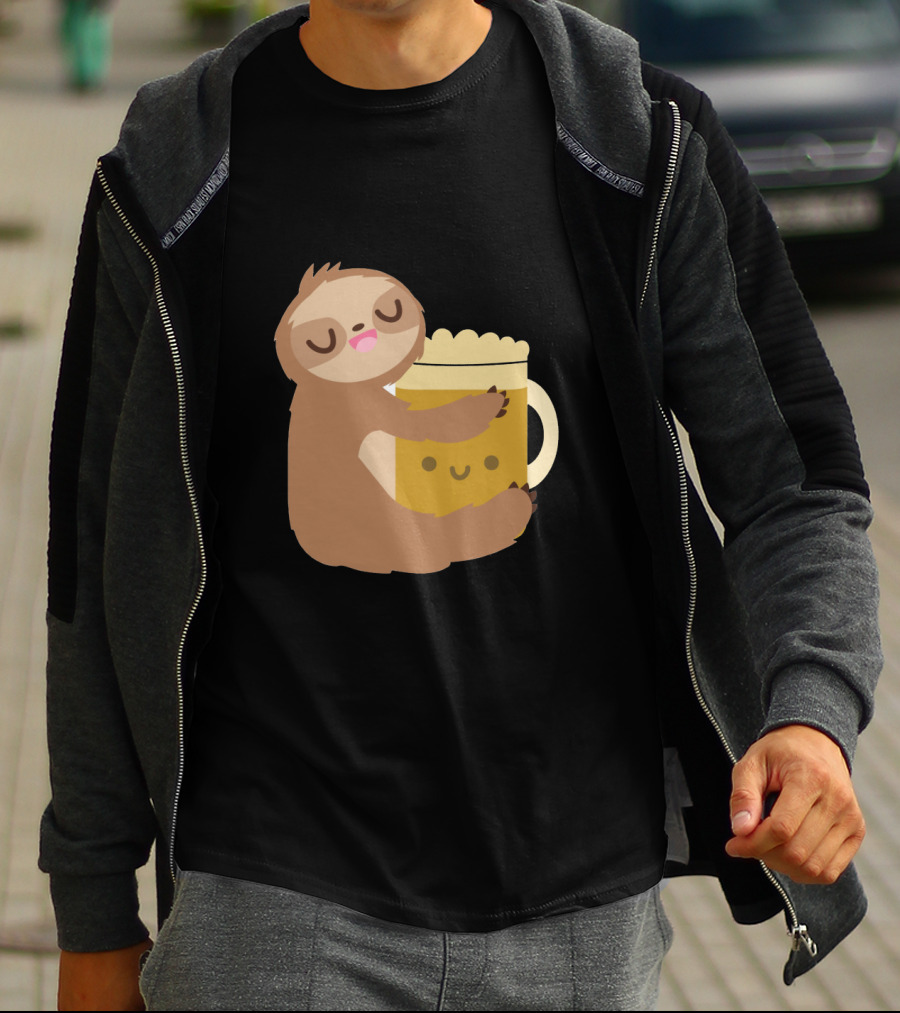 Sloth Hugging Smiling Beer Mug T-Shirt