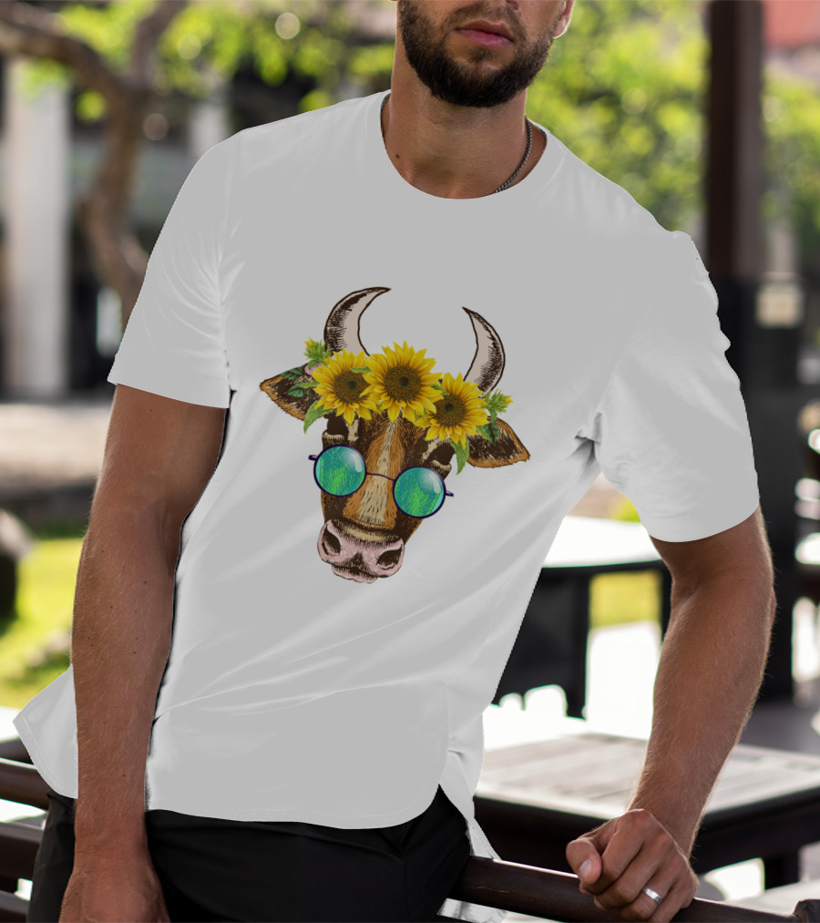Cute Cow With Sunflower And Sunglasses Headpiece T-Shirt