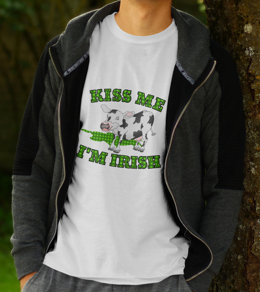 Kiss Me I'm Irish Cow With Green Polka Dot Accents T-Shirt