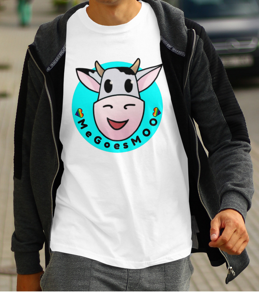 MeGoesMOO Cute Cow Face With Rainbow Hearts T-Shirt