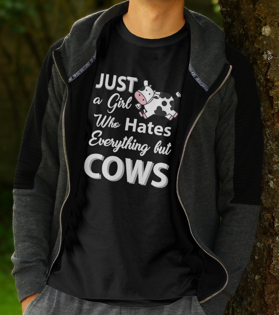Just A Girl Who Hates Everything But Cows With Cute Cartoon Cow T-Shirt