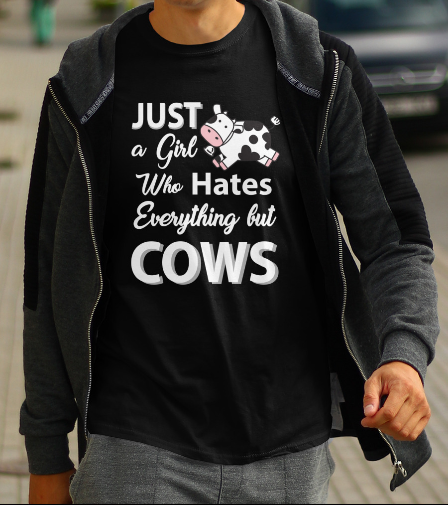 Just A Girl Who Hates Everything But Cows With Cute Cartoon Cow T-Shirt