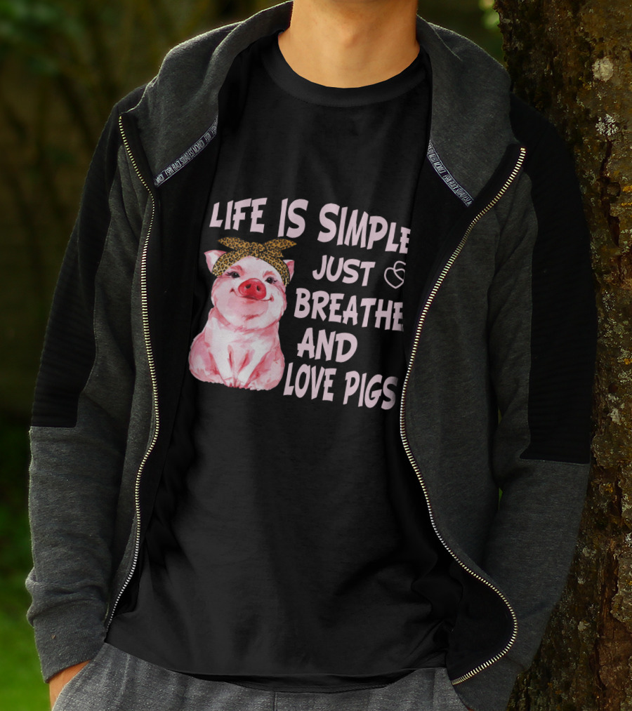 Life Is Simple Just Breathe And Love Pigs Cute Pink Pig With Bandana And Heart Symbols T-Shirt