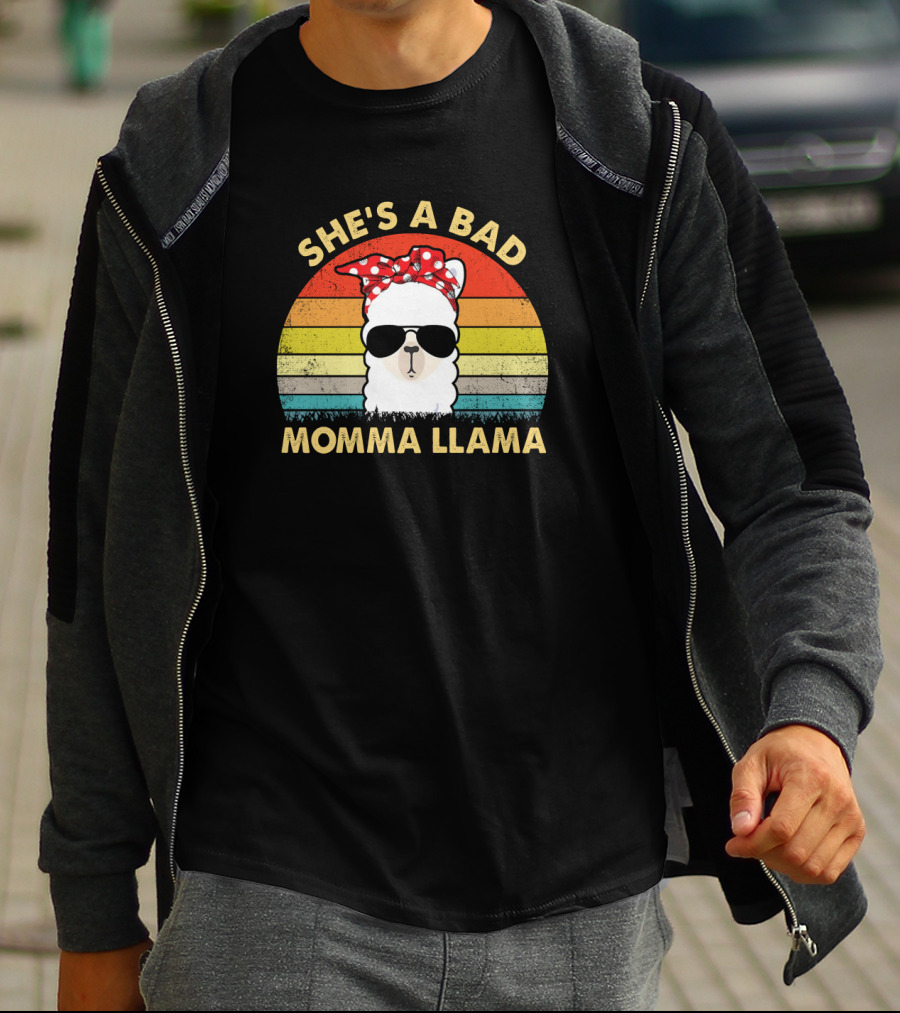 She's A Bad Momma Llama Retro Vintage Sunglasses Bandana T-Shirt