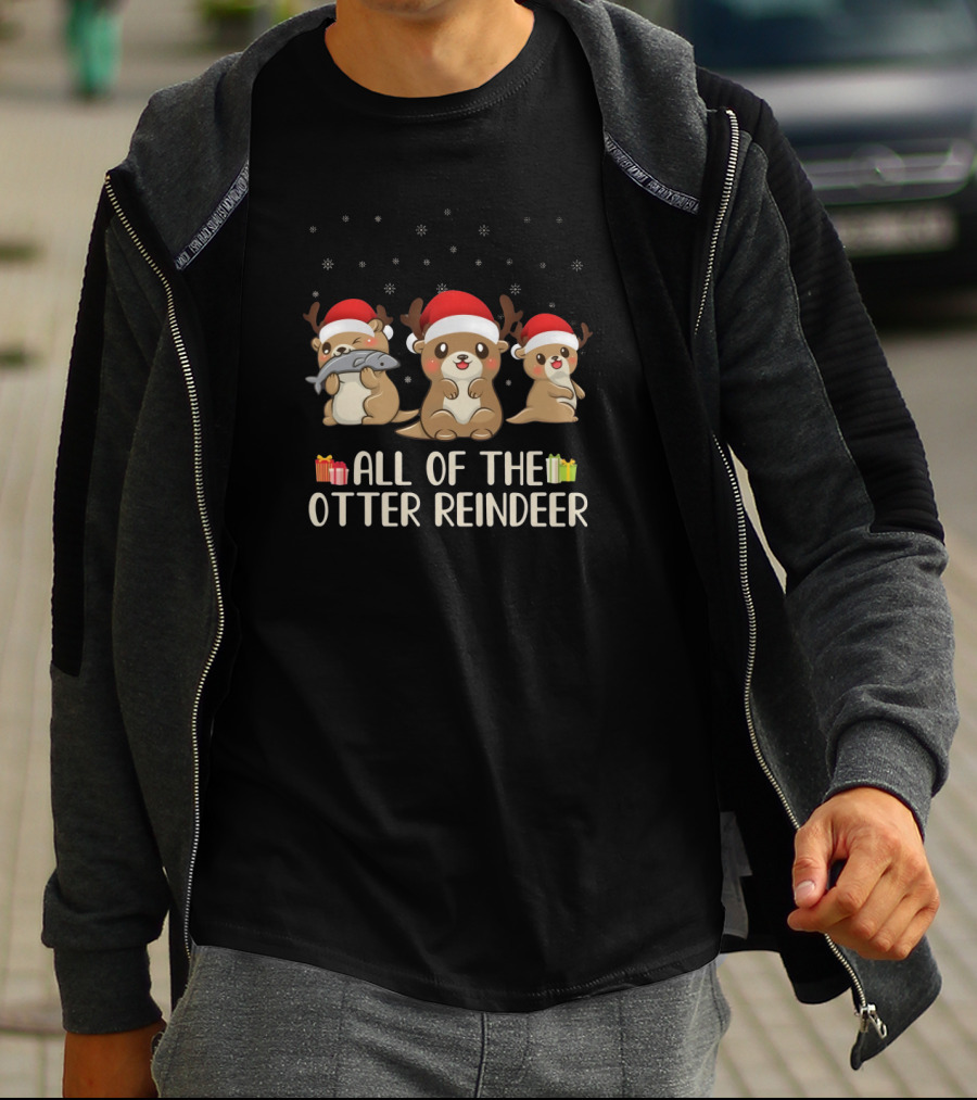 All Of The Otter Reindeer Santa Hats Holiday Snowflakes T-Shirt