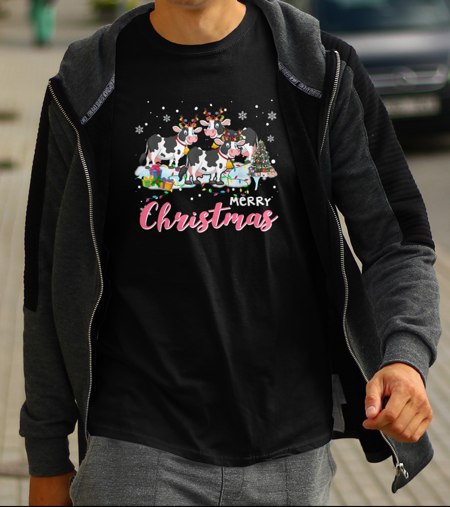 Merry Christmas Cows With Snowflakes, Gifts, And Tree T-Shirt