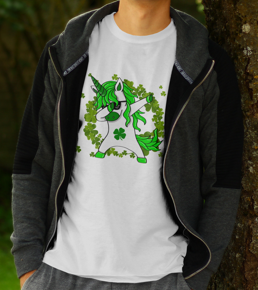 St. Patrick's Day Clover Unicorn Dabbing With Shamrock Mane Surrounded By Green Clovers T-Shirt