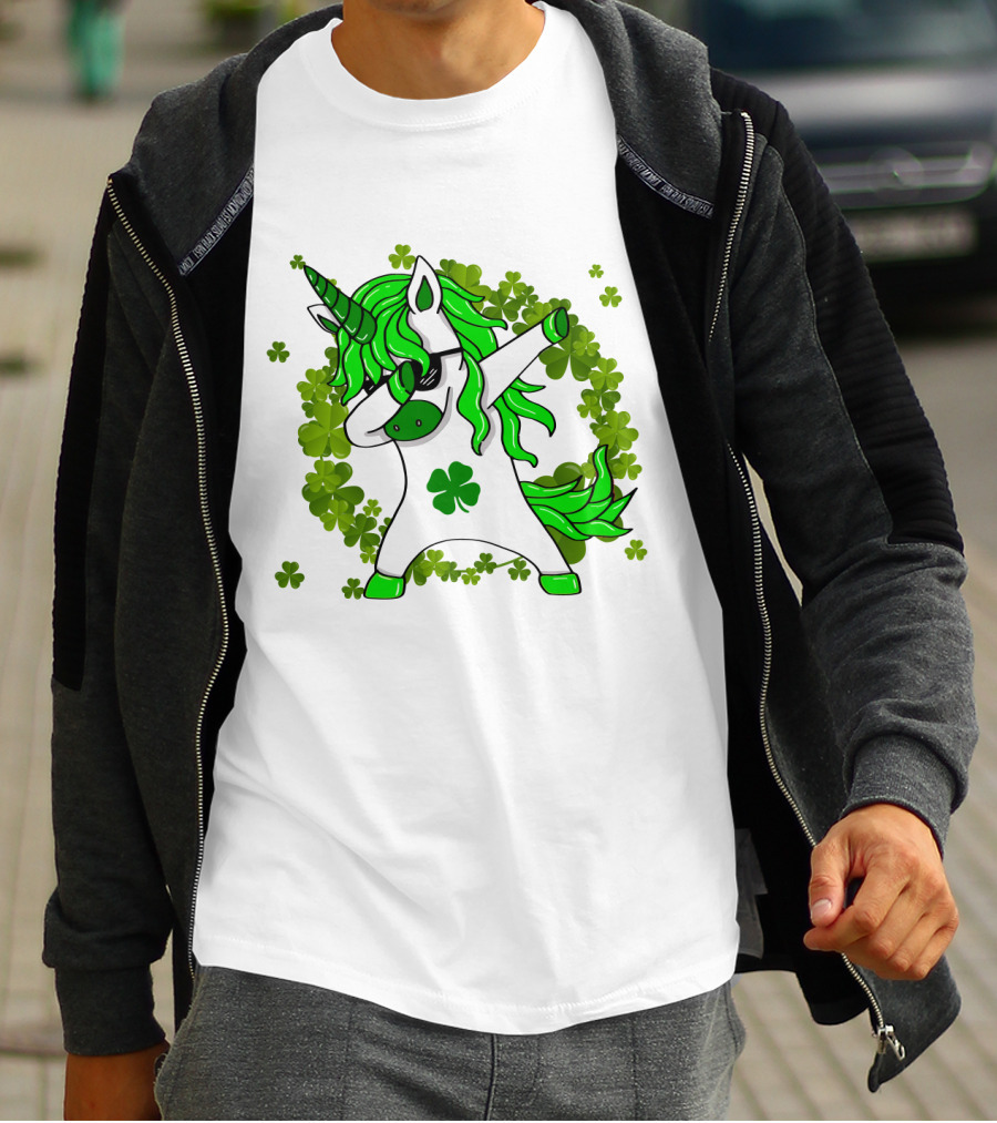 St. Patrick's Day Clover Unicorn Dabbing With Shamrock Mane Surrounded By Green Clovers T-Shirt
