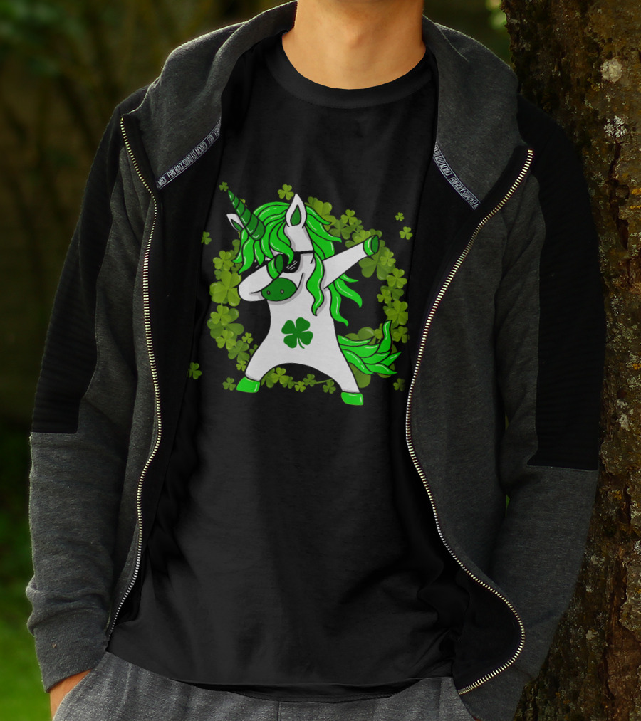 St Patricks Day Shamrock Unicorn Dabbing T-Shirt