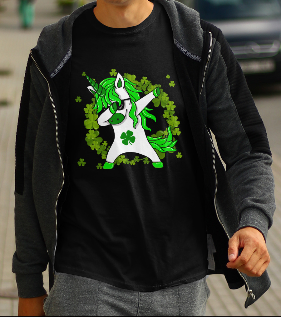 St Patricks Day Shamrock Unicorn Dabbing T-Shirt