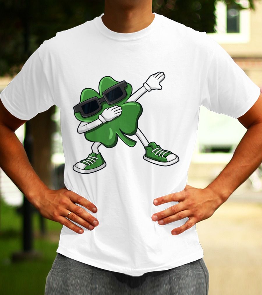 Dabbing Shamrock St Patrick's Day Funny Dab Dabbin' Clover Wearing Sunglasses T-Shirt