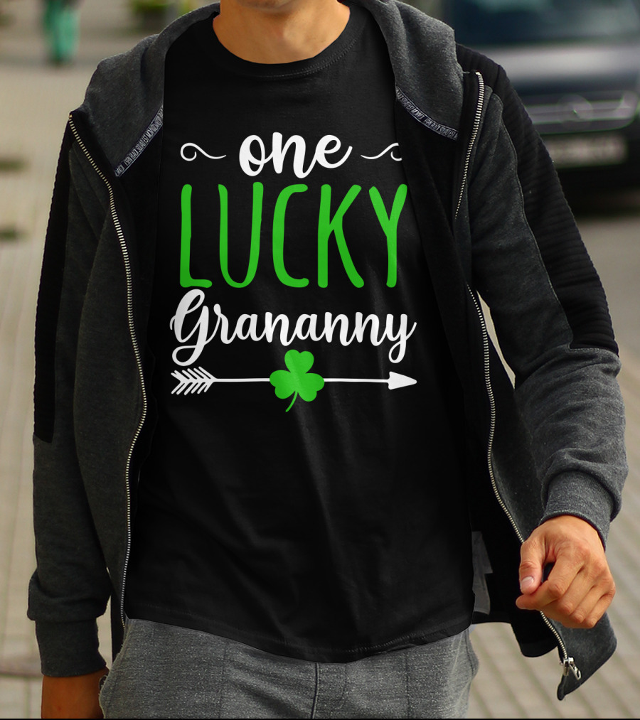 One Lucky Grananny Shamrock Arrow T-Shirt