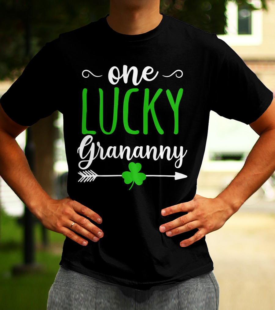 One Lucky Grananny Shamrock Arrow T-Shirt