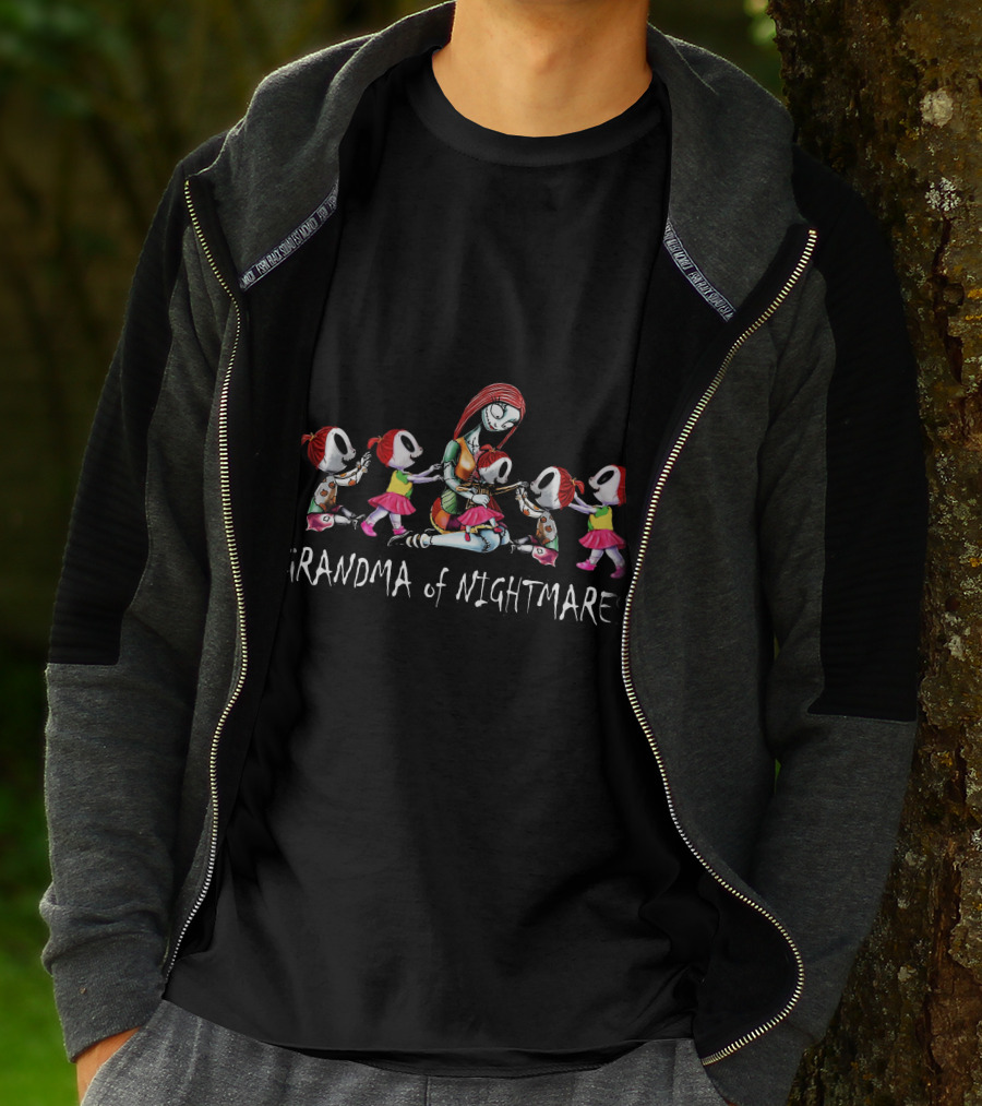 5 Girls Grandma Of Nightmares Halloween-Themed T-Shirt