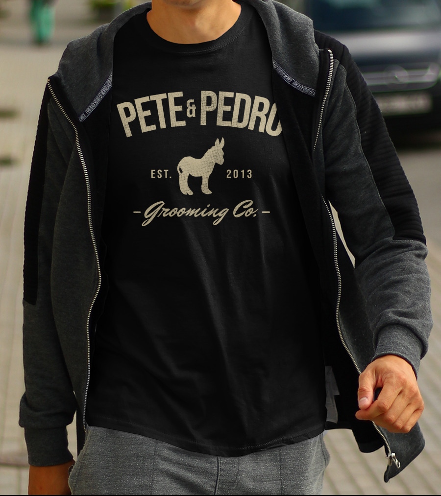 PETE AND PEDRO EST 2013 GROOMING CO T-Shirt