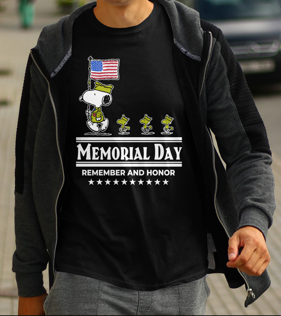 Snoopy Woodstock American Flag Memorial Day Remember And Honor T-Shirt