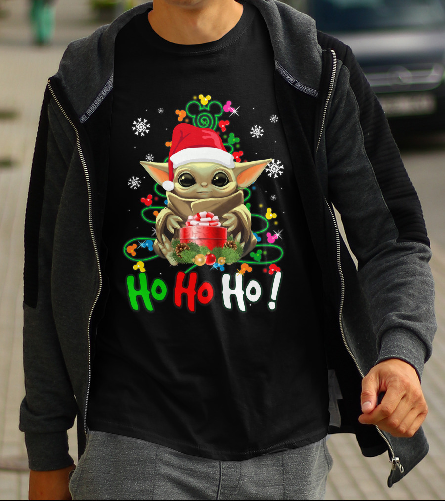 Ho Ho Ho Baby Yoda Christmas Santa Hat Gift Snowflakes T-Shirt