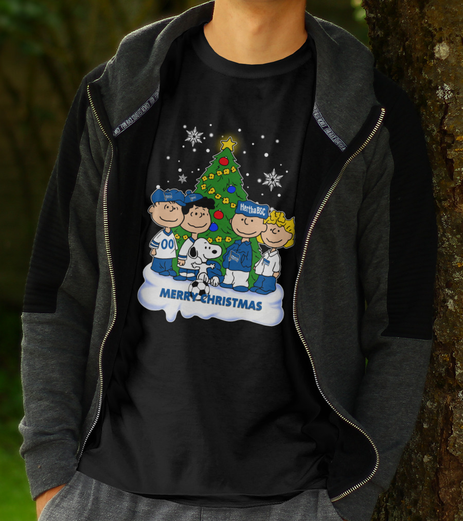 Hertha BSC Peanuts Merry Christmas Tree Scene T-Shirt