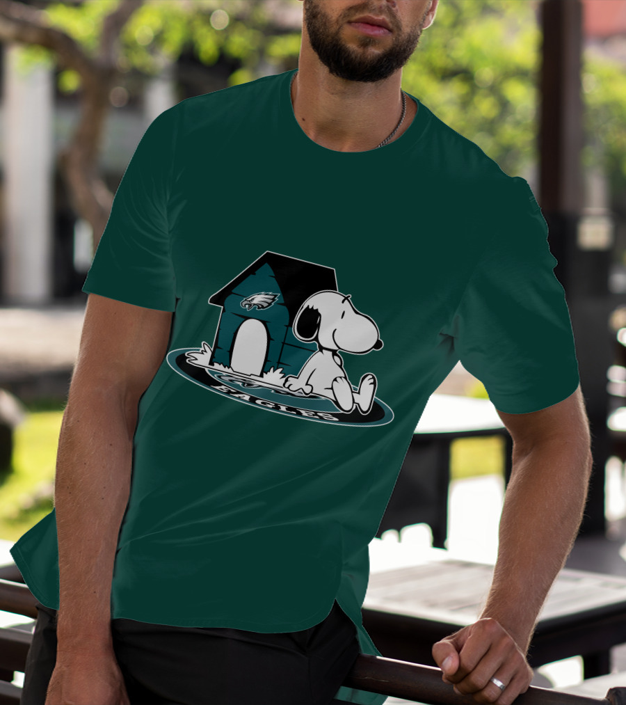 Philadelphia Eagles Snoopy Now And Forever Football Fan T-Shirt