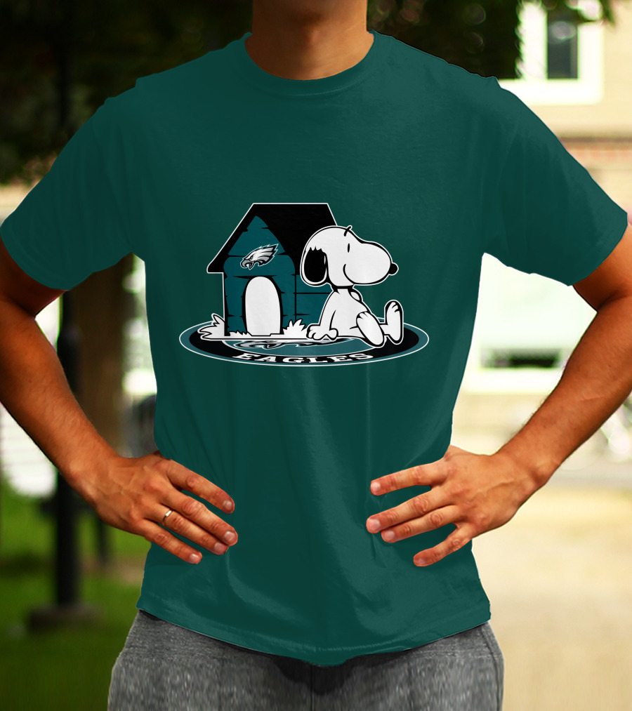 Philadelphia Eagles Snoopy Now And Forever Football Fan T-Shirt