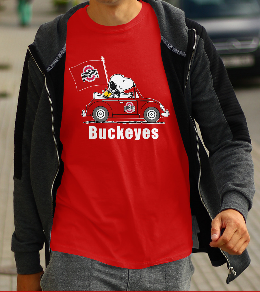 Ohio State Buckeyes Snoopy In Red Car With Flag T-Shirt