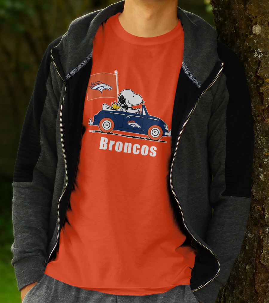 Denver Broncos Snoopy Car Broncos Flag T-Shirt