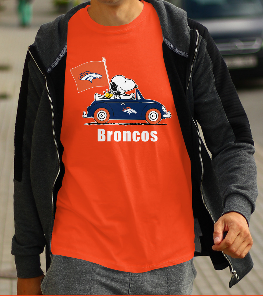 Denver Broncos Snoopy Car Broncos Flag T-Shirt