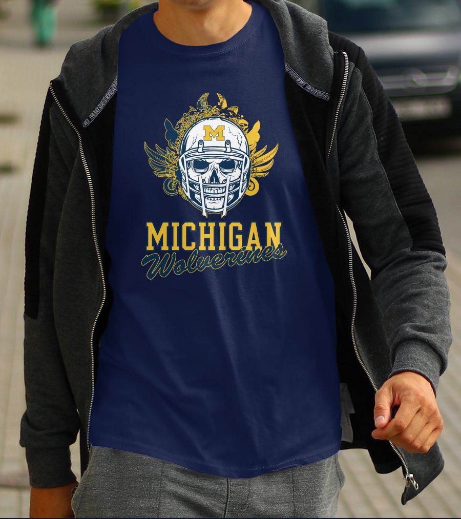 Michigan Wolverines Skull Helmet With Floral Wings T-Shirt