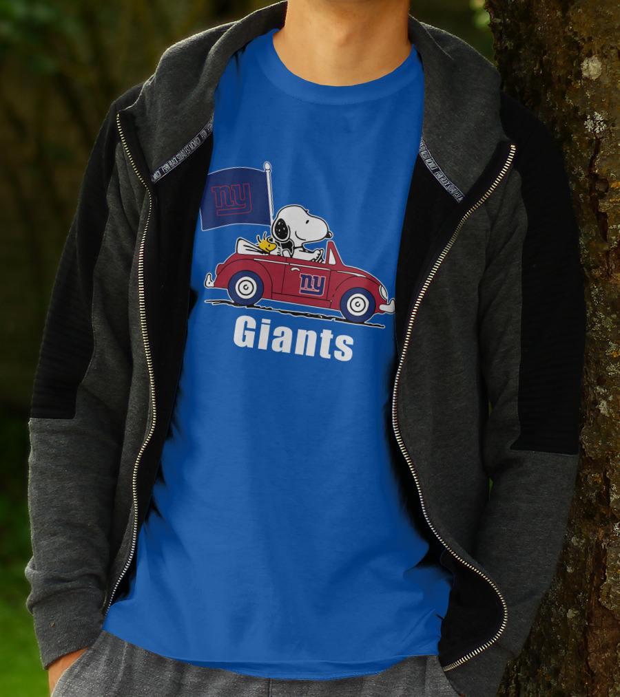 New York Giants Snoopy Driving With Woodstock And Flag T-Shirt