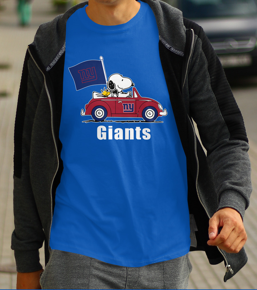 New York Giants Snoopy Driving With Woodstock And Flag T-Shirt