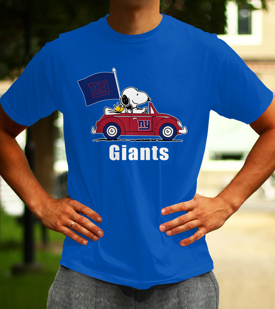 New York Giants Snoopy Driving With Woodstock And Flag T-Shirt