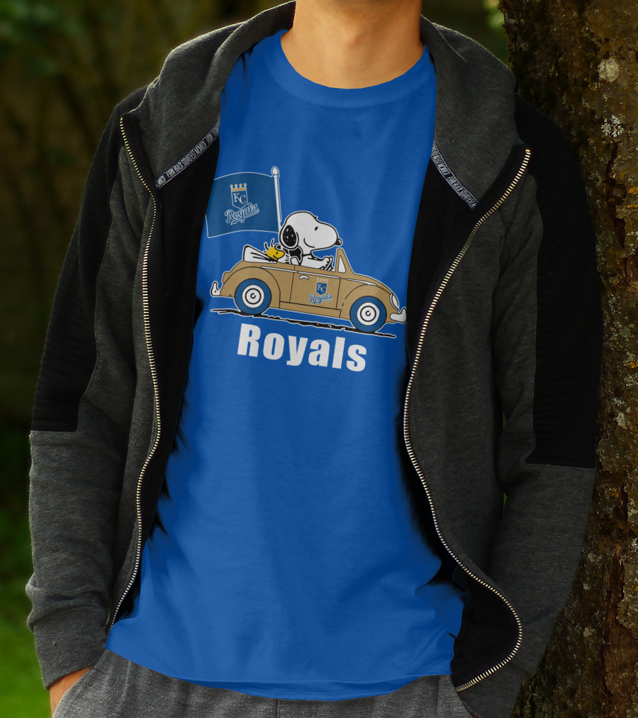 Royals Snoopy KC Royals Flag Peanuts Car T-Shirt