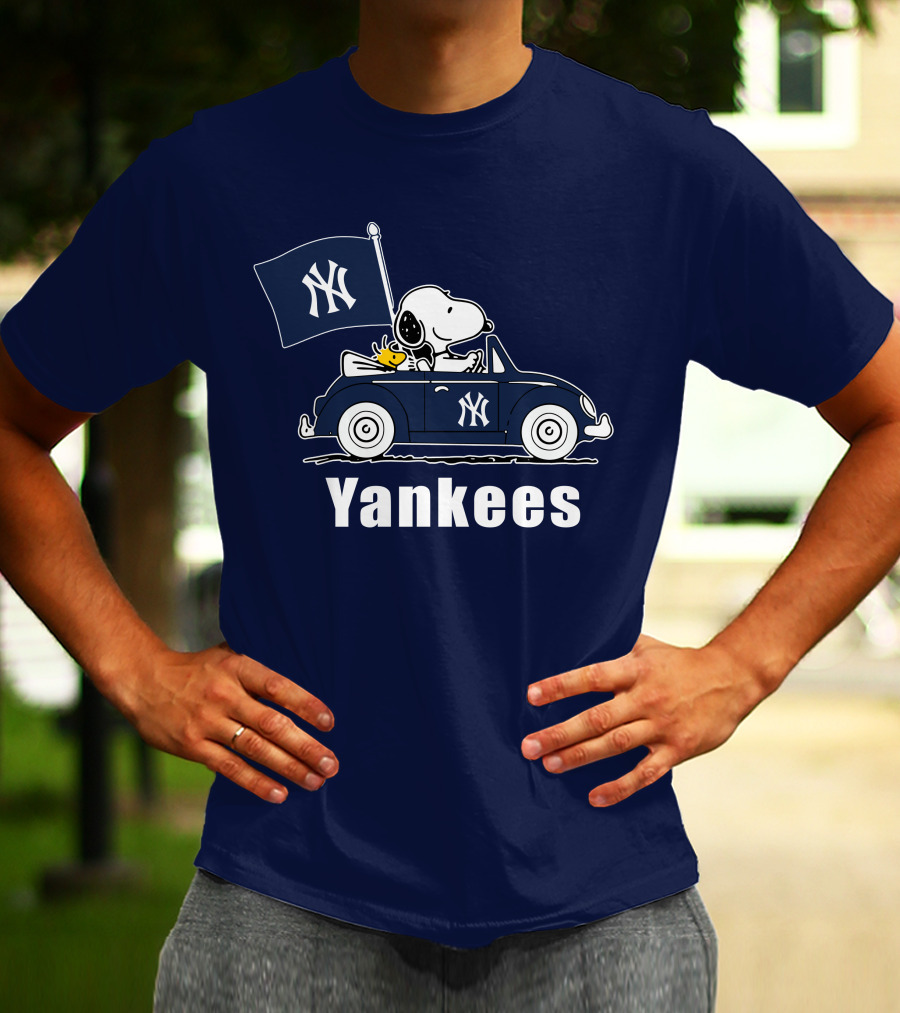 Yankees Snoopy Car New York Yankees Flag T-Shirt