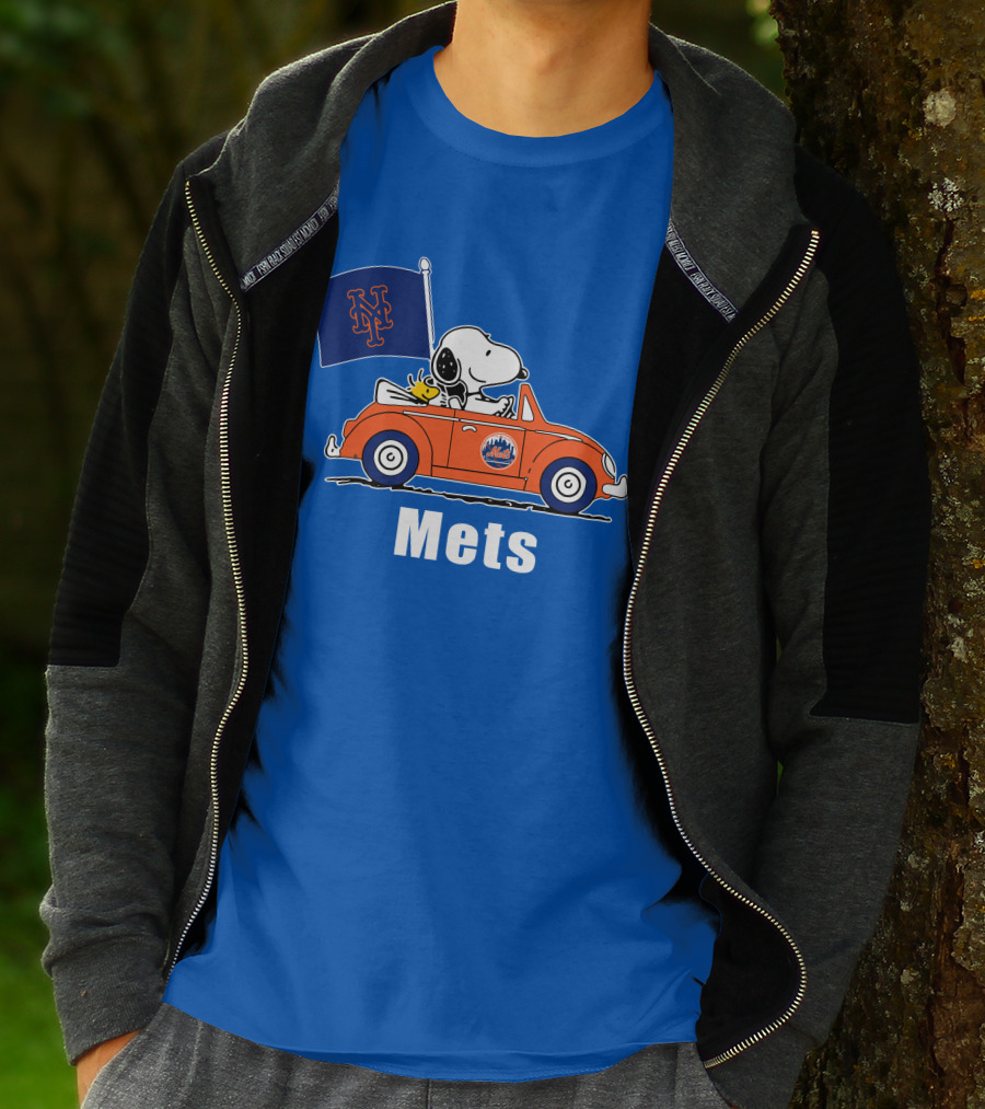 Mets Snoopy Driving With Woodstock And Flag T-Shirt