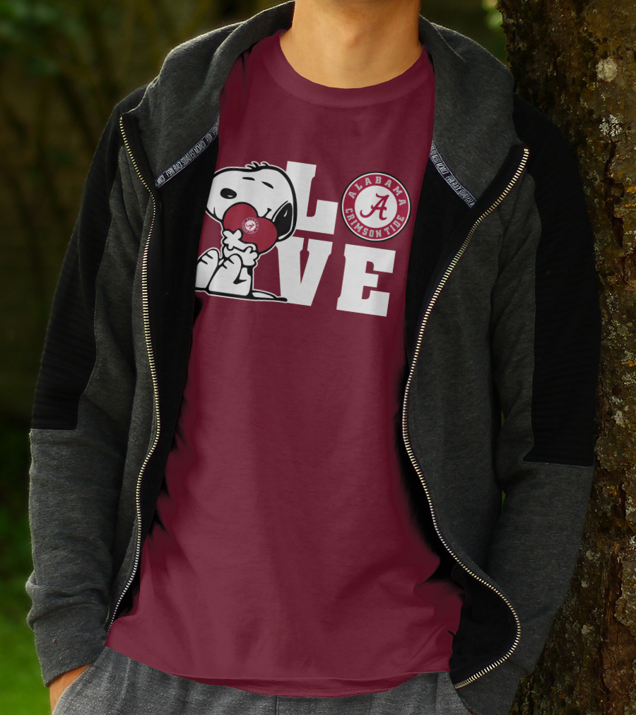 Snoopy Love Alabama Crimson Tide Football T-Shirt