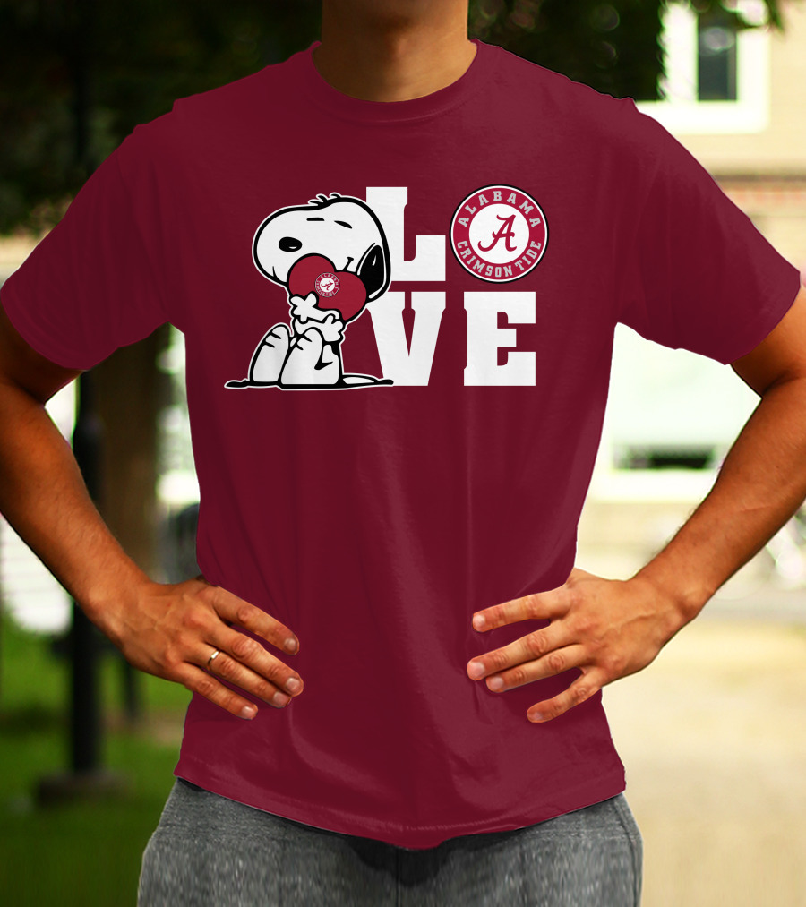 Snoopy Love Alabama Crimson Tide Football T-Shirt